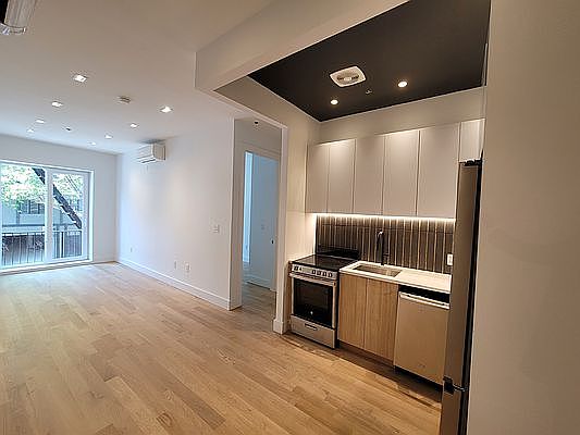 2nd image of 985 Bedford Ave #1