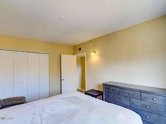 1810 E Blacklidge Dr #514 — Photo 3