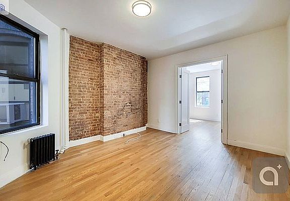 2nd image of 590 Amsterdam Ave #2F