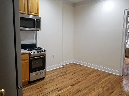 Rented by Susan J. Conaway, LREB | media 12