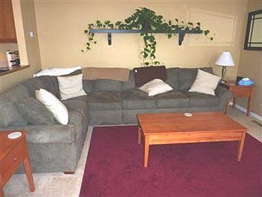 5th image of 391 Angela Ln