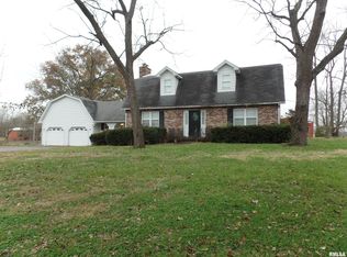 520 Dorris Heights Rd, Harrisburg, IL 62946