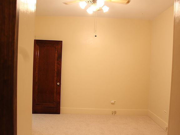2nd image of 1149 Sherwood Forest Dr