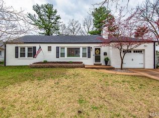 222 Turf Ct, Saint Louis, MO