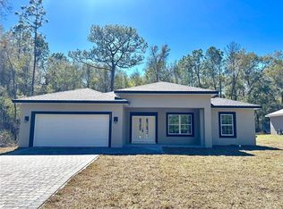1952 W Beach Plum Dr, Citrus Springs, FL 34434