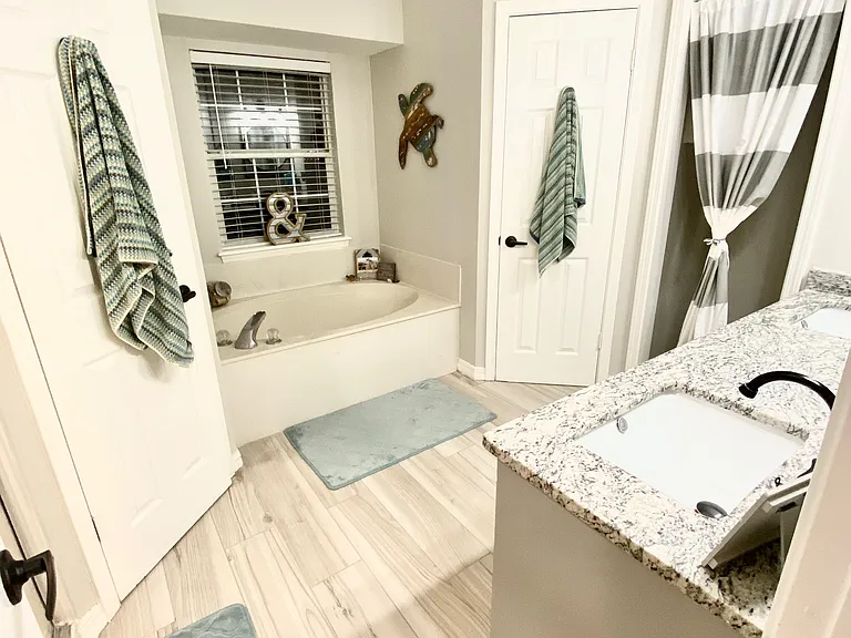 3210 Le Oaks Dr — Photo 7