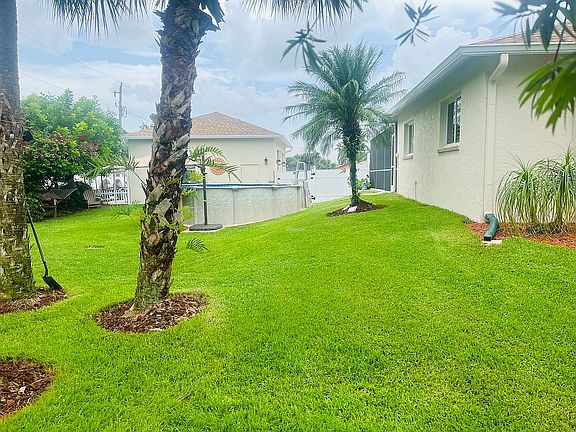 4th image of 17210 Carolyn Ln