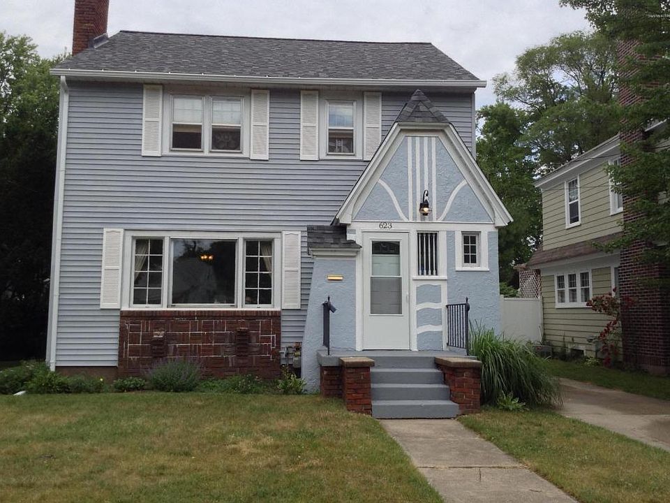 1st image of 623 Griswold St SE