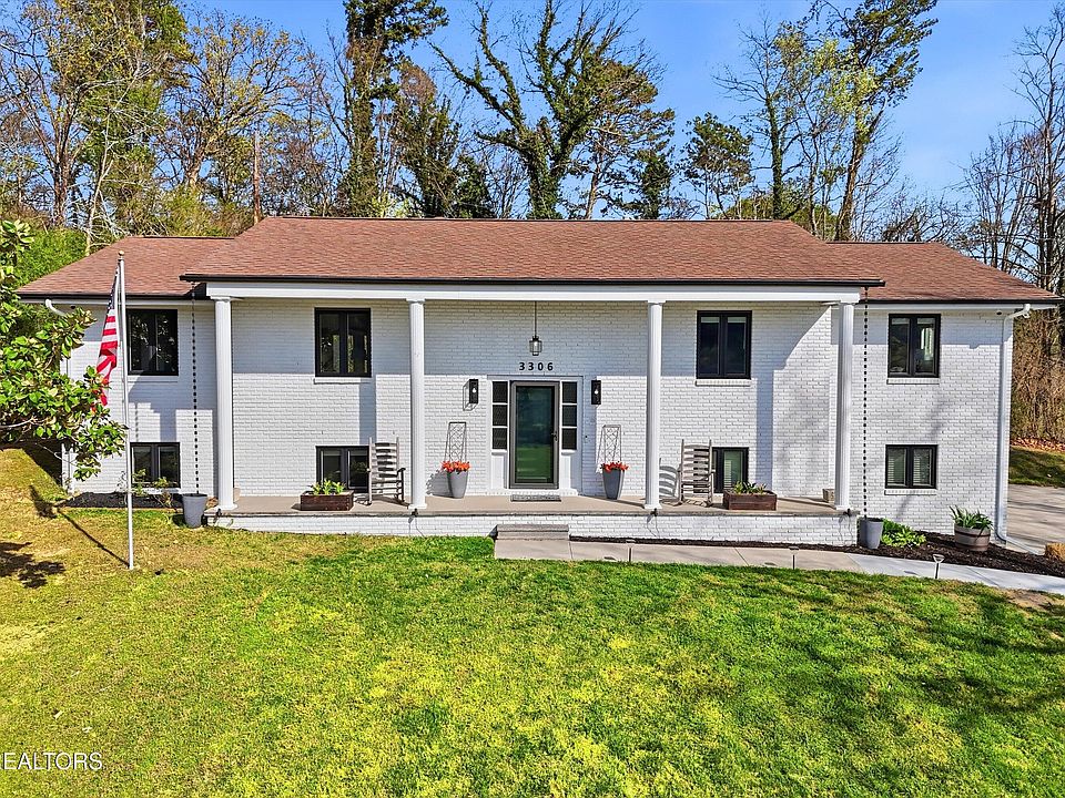 1st image of 3306 Oak Hill Dr