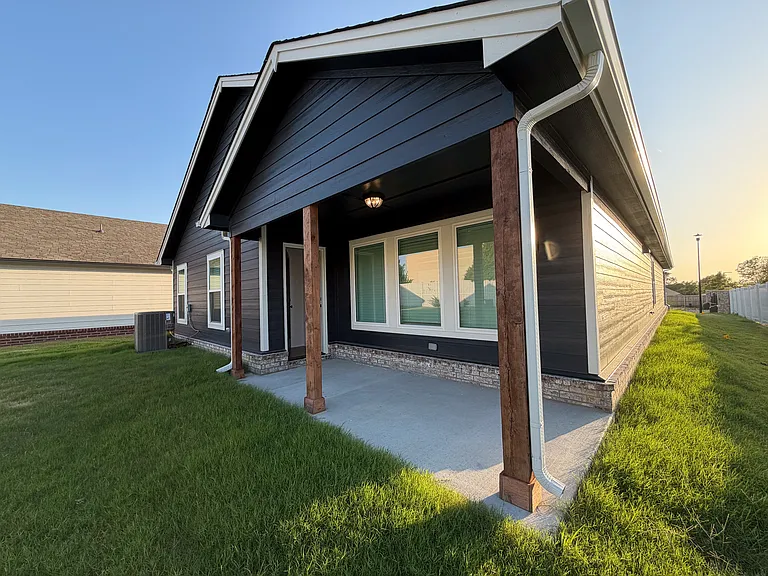 9407 N 116th East Ave — Photo 16