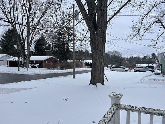 3rd image of 44 Country Lane