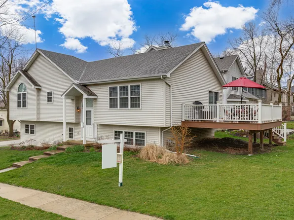 618 S 4th Ave, St Charles, IL 60174