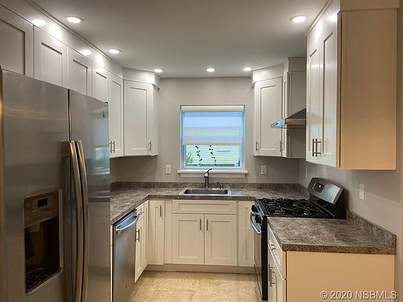 2nd image of 207 S Myrtle Ave
