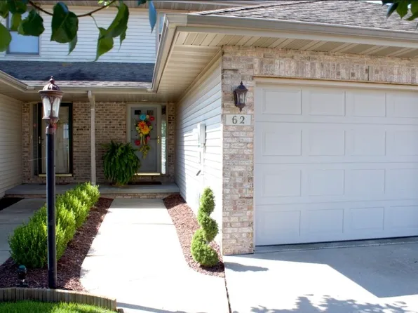62 Gilliam Ct, Chatham, IL 62629