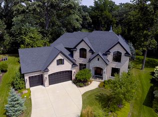 N231 Woodland Ct, Wheaton, IL 60187