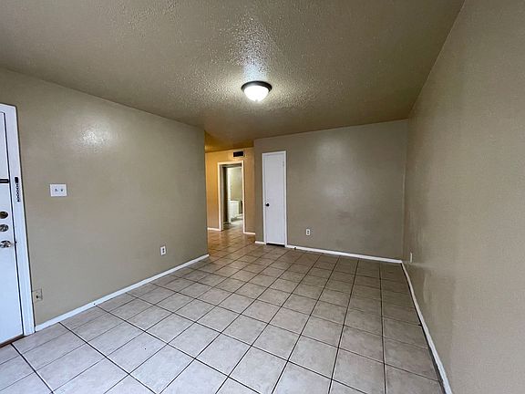3rd image of 1140-1160 Oregon Ave #Wc19