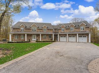 16 Heron Blvd, Springwater, ON L9X 0J1