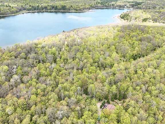 3rd image of 1956 E Anvil Lake Rd