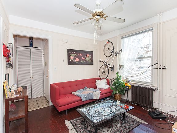 3rd image of 35-12 Bradley Ave #2R