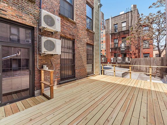 5th image of 9 Saint Marks Pl APT 3