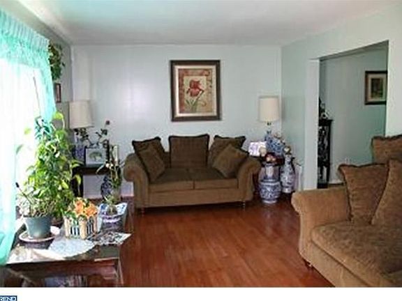 2nd image of 41 Leanne Dr