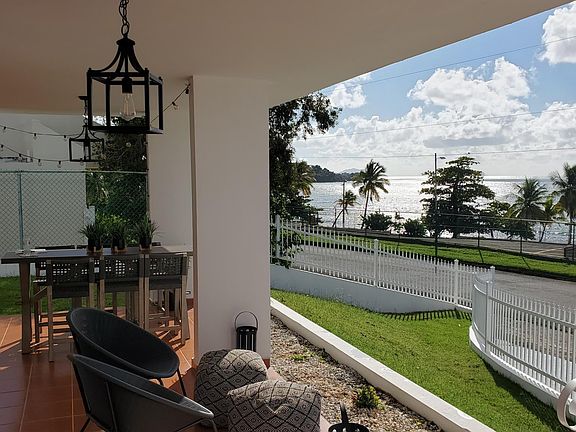 Front porch w ocean view