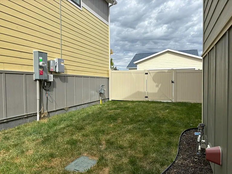1726 Island View Dr — Photo 33
