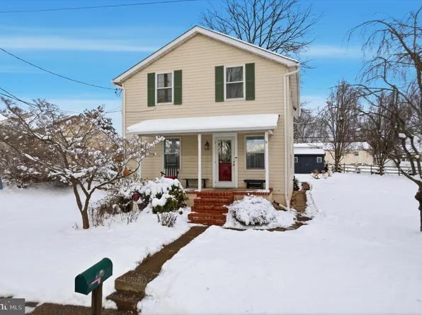 301 N 3rd St, Telford, PA 18969