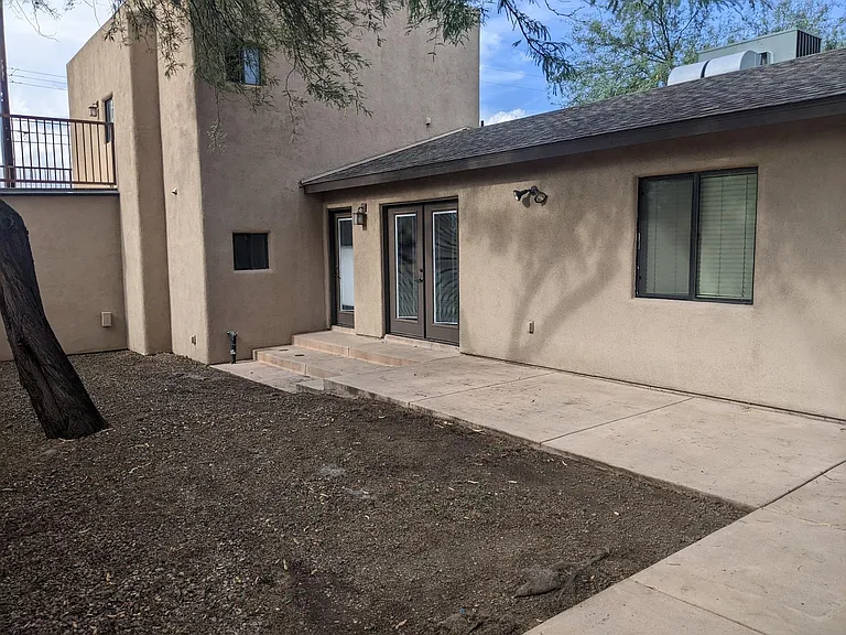 2531 E Drachman St — Photo 23