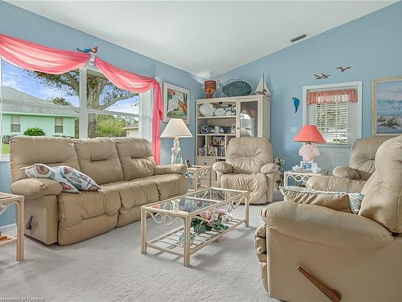 5th image of 8 Lake Side Trl