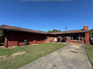 2023 Lakewood Dr, Saint Albans, WV 25177