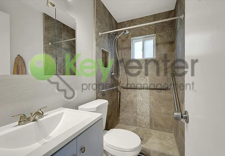 6140 Pinecreek Way — Photo 21