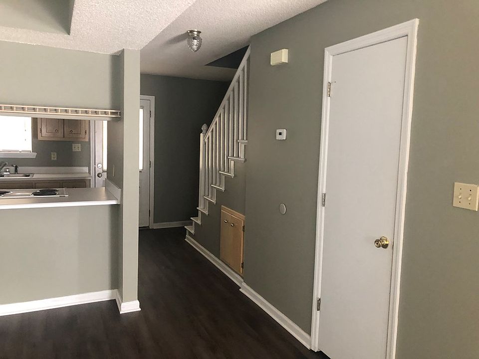 2nd image of 1488 Ricardo St