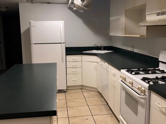 2nd image of 847 W Wellington Ave #847GDN