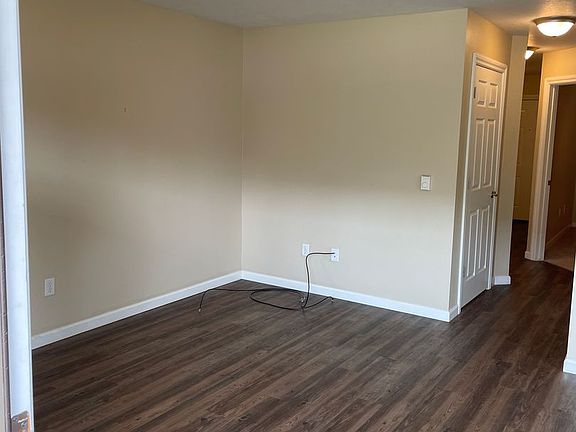 2nd image of 560 S Catlin St APT 103