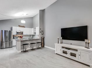 8888 Thumbwood Circle Apt B, Boynton Beach, FL 33436