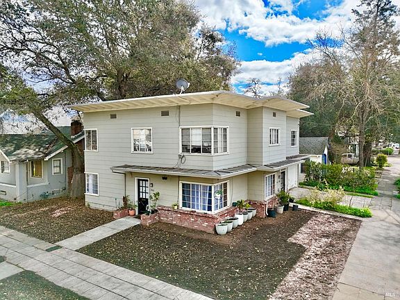 2nd image of 900 Cherry Street