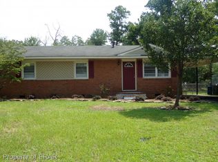 1843 Strathmore Ave, Fayetteville, NC 28304