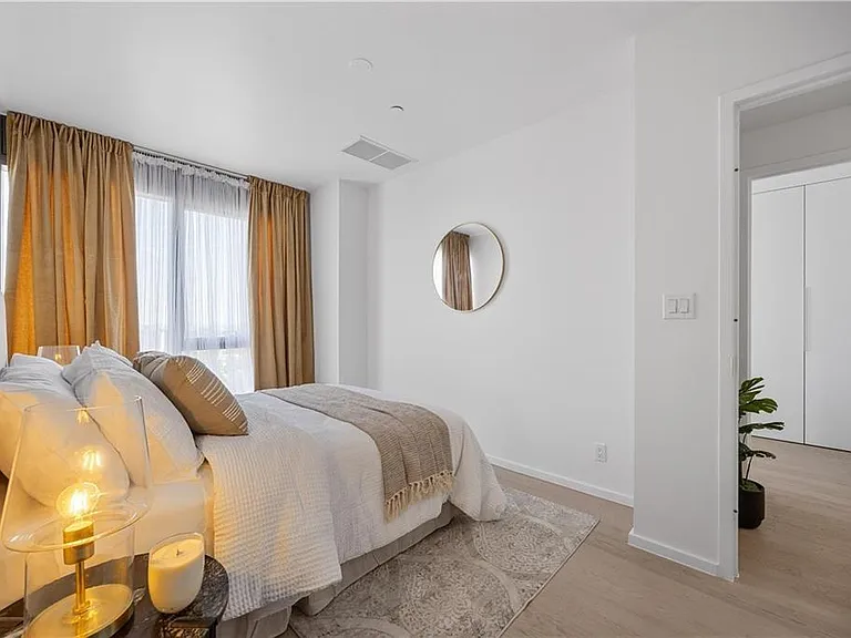 2286 Cropsey Ave #8B — Photo 7