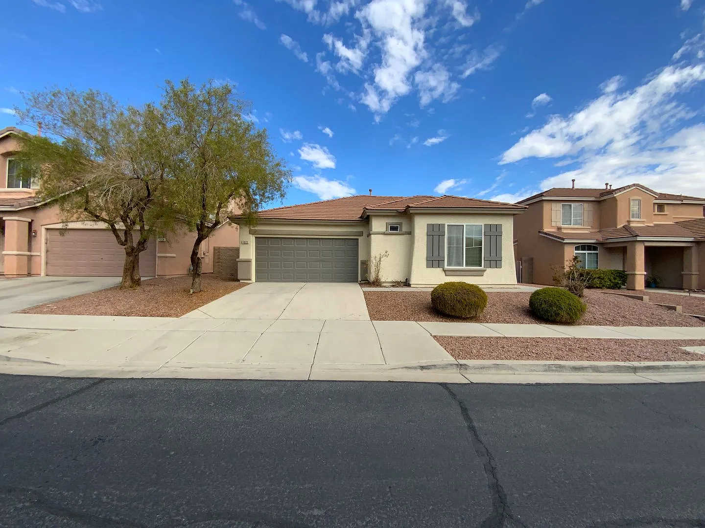 3 bedroom, 2 bathroom home located in Henderson, NV! — Photo 1