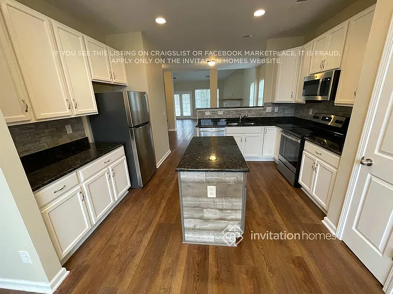 2826 Parsifal Ln — Photo 4
