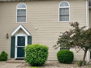 603 Beyers Lake Est, Pana, IL 62557