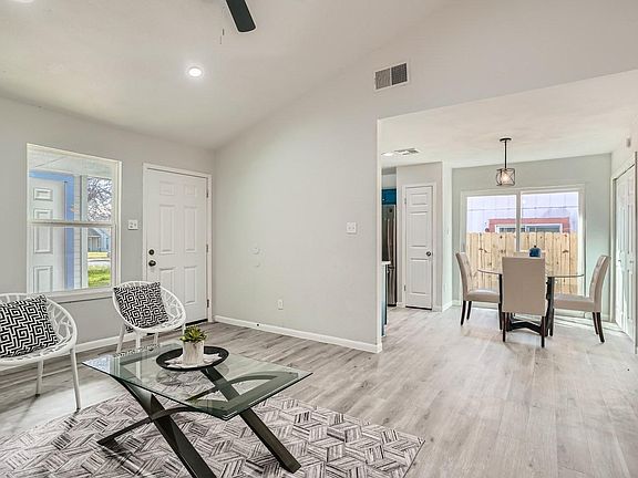 5th image of 12314 Dellrey Dr #A