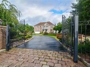 467 Robin Hollow Rd, West Greenwich, RI 02817