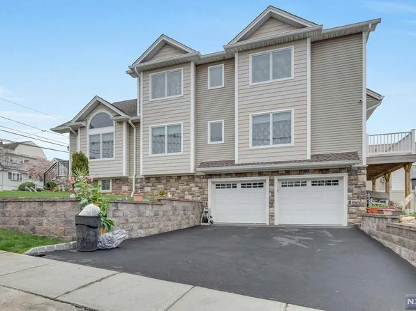 204 Farnham Ave, Lodi, NJ 07644