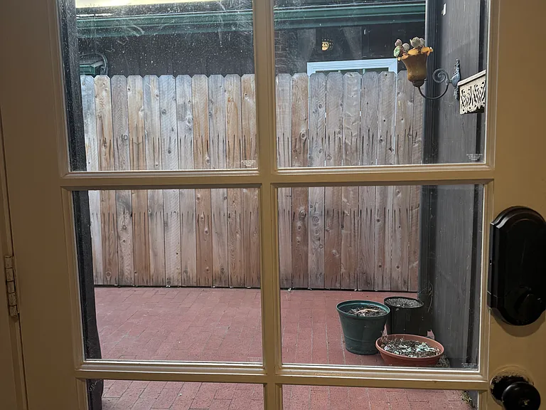 1030 Whaley St — Photo 3