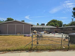 2212 Carlton Ave, Pomona, CA 91768