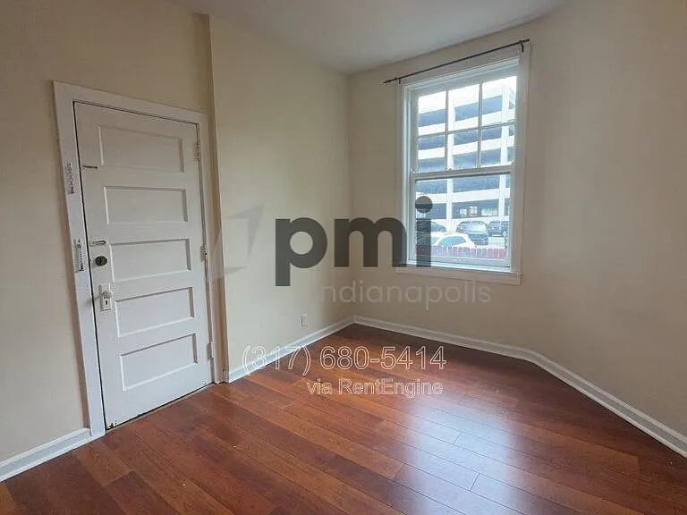 Indy Downtown Colonial Apartments — Photo 25