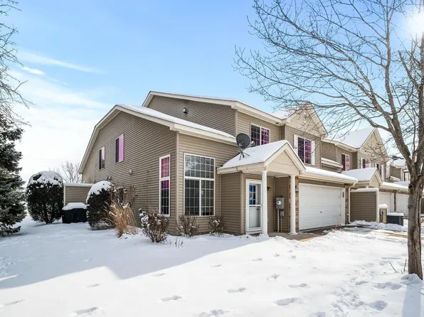 5274 207th St N, Forest Lake, MN 55025