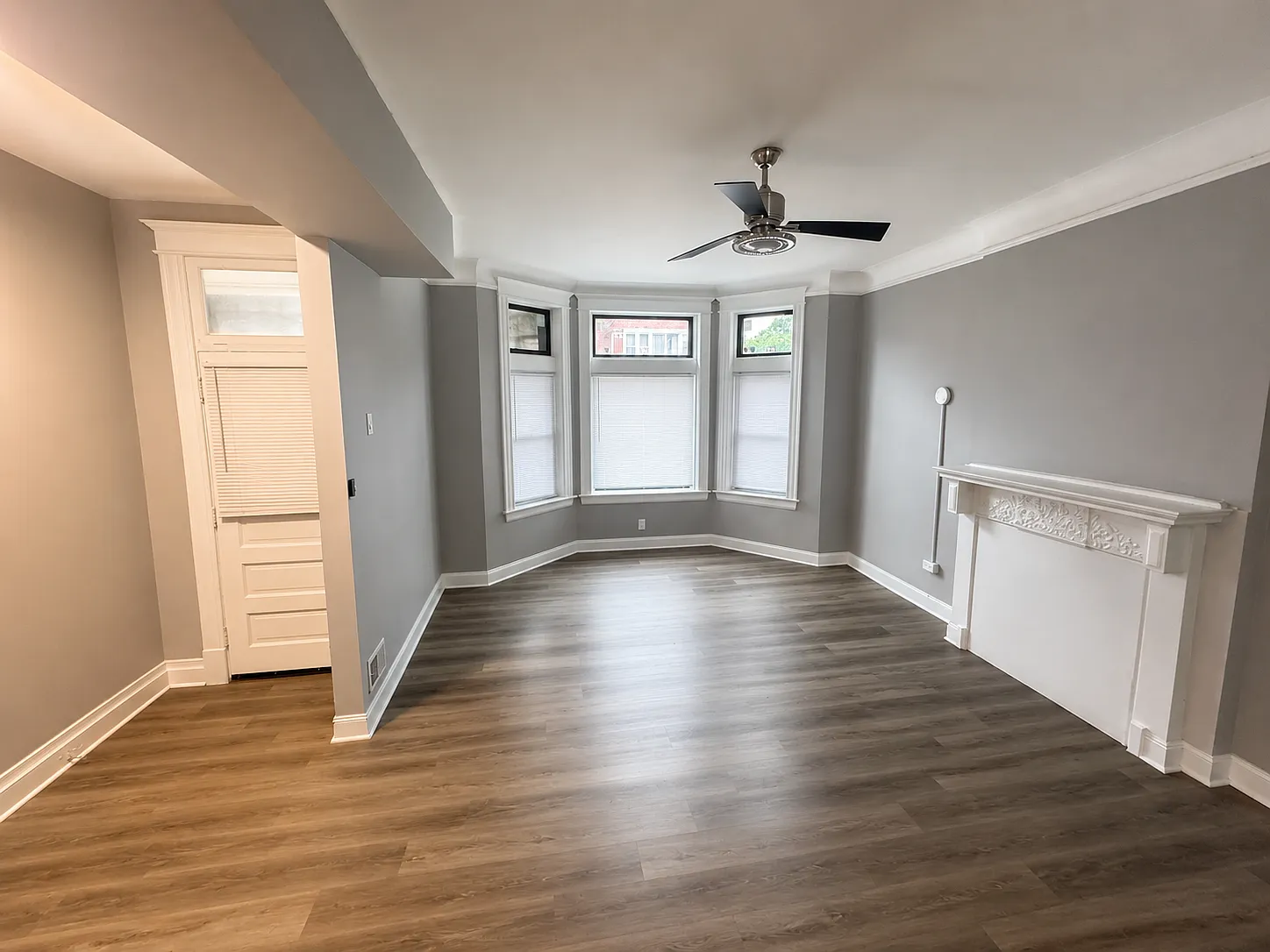 6426 South Ingleside Avenue, Unit 2 — Photo 3